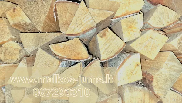 Sausos skaldytos malkos